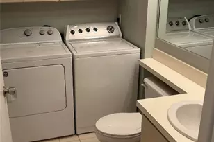 16 Amherst Ct, Royal Palm Beach, FL 33411 - Photo 11