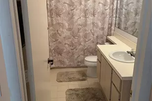 16 Amherst Ct, Royal Palm Beach, FL 33411 - Photo 23