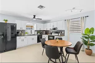 304 SE 4th St, Dania Beach, FL 33004 - Photo 7