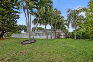7626 NW 87th Ave, Tamarac, FL 33321 - Photo 7