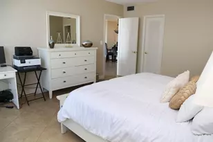 521 N Riverside Dr, Pompano Beach, FL 33062 - Photo 11