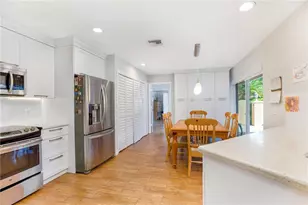 4106 Carriage Dr, Pompano Beach, FL 33069 - Photo 9