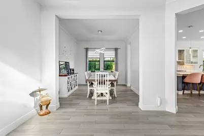 8760 E Baypoint Circle, Parkland, FL 33076 - Photo 13