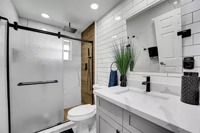 6107 NW Gause Avenue, Port Saint Lucie, FL 34986 - Photo 15