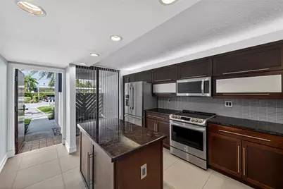 1100 SE 5th Court #53, Pompano Beach, FL 33060 - Photo 3
