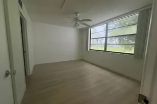 7420 NW 18th St, Margate, FL 33063 - Photo 15