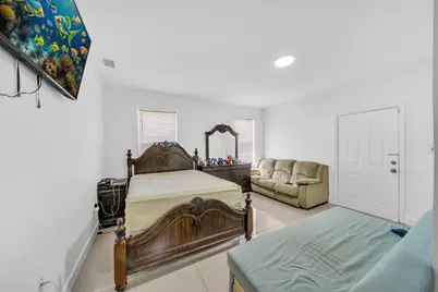 16010 NE 5th Avenue, Miami, FL 33162 - Photo 35