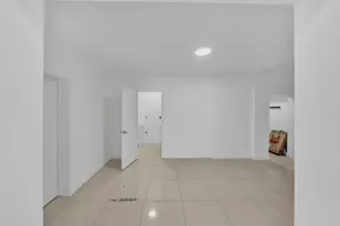 16010 NE 5th Ave, Miami, FL 33162 - Photo 25