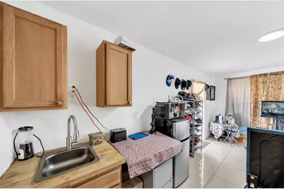 16010 NE 5th Avenue, Miami, FL 33162 - Photo 45