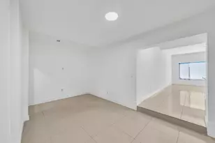 16010 NE 5th Ave, Miami, FL 33162 - Photo 31