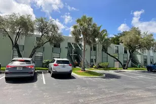 7396 NW 18th St, Margate, FL 33063 - Photo 17