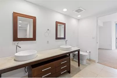 465 Brickell Avenue #2706, Miami, FL 33131 - Photo 13