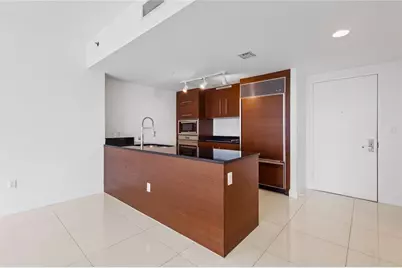 465 Brickell Avenue #2706, Miami, FL 33131 - Photo 7