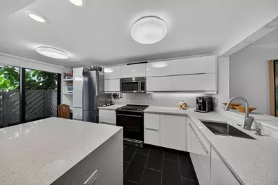 1100 SE 5th Court #58, Pompano Beach, FL 33060 - Photo 5