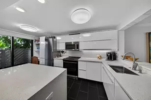 1100 SE 5th Ct, Pompano Beach, FL 33060 - Photo 5