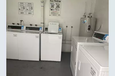 809 W Oakland Park Boulevard #J12, Fort Lauderdale, FL 33311 - Photo 19