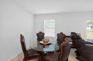 8445 101st Ct, Vero Beach, FL 32967 - Photo 9