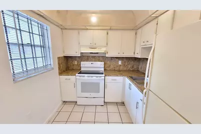 15600 NW 7th Avenue #606, Miami, FL 33169 - Photo 3