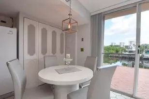 1018 NE 25th, Hallandale Beach, FL 33009 - Photo 19