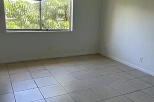 515 S Sequoia Dr, West Palm Beach, FL 33409 - Photo 3