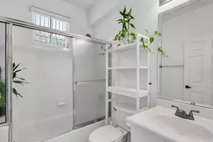 4032 Pinewood Ln, Weston, FL 33331 - Photo 25