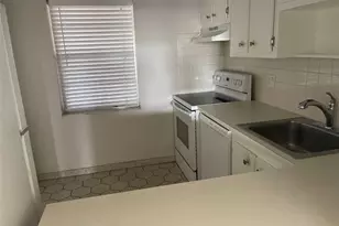 1005 Country Club Dr, Margate, FL 33063 - Photo 3