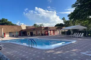 1005 Country Club Dr, Margate, FL 33063 - Photo 45