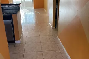 1025 Country Club Dr, Margate, FL 33063 - Photo 5