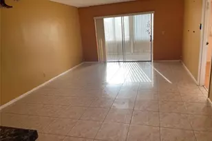 1025 Country Club Dr, Margate, FL 33063 - Photo 5