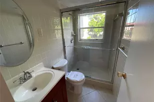 1025 Country Club Dr, Margate, FL 33063 - Photo 31