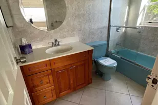 1025 Country Club Dr, Margate, FL 33063 - Photo 23