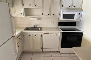 1025 Country Club Dr, Margate, FL 33063 - Photo 25