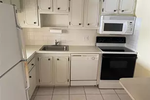 1025 Country Club Dr, Margate, FL 33063 - Photo 25