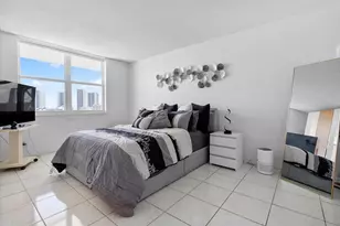 427 Golden Isles Dr, Hallandale Beach, FL 33009 - Photo 9