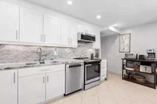 806 Cypress Grove Ln, Pompano Beach, FL 33069 - Photo 7