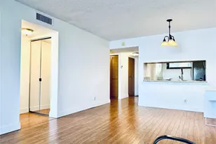 112 Lake Emerald Unit, Oakland Park, FL 33309 - Photo 13