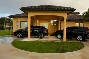 1641 NW 114th Ave, Plantation, FL 33323 - Photo 3