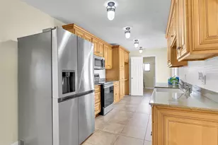 709 SW Dorchester St, Port Saint Lucie, FL 34983 - Photo 9