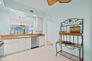 23 Harbour Isle Dr Unit, Hutchinson Island, FL 34949 - Photo 15