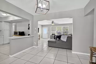 7641 NW 6th Ct, Hollywood, FL 33024 - Photo 11