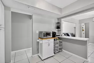 7641 NW 6th Ct, Hollywood, FL 33024 - Photo 15