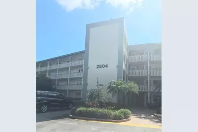 2504 Antigua Terrace #E2, Pompano Beach, FL 33066 - Photo 3