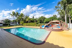 11301 SW 3rd St, Plantation, FL 33325 - Photo 7