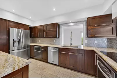 2110 NE 56th Street, Fort Lauderdale, FL 33308 - Photo 19