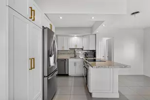 2110 NE 56th St, Fort Lauderdale, FL 33308 - Photo 21