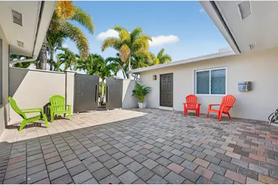 2110 NE 56th Street, Fort Lauderdale, FL 33308 - Photo 17