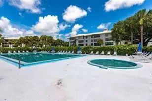 3636 Whitehall Dr, West Palm Beach, FL 33401 - Photo 5