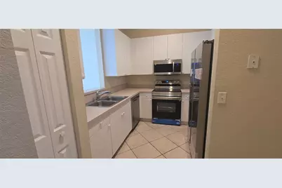 8314 Lagos De Campo Boulevard, Tamarac, FL 33321 - Photo 5