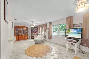 8604 NW 57th Ct, Tamarac, FL 33321 - Photo 7