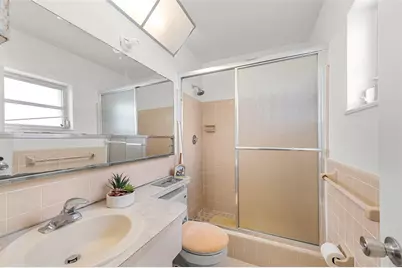 8604 NW 57th Court, Tamarac, FL 33321 - Photo 13